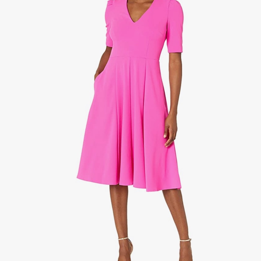 Brand: Donna Morgan